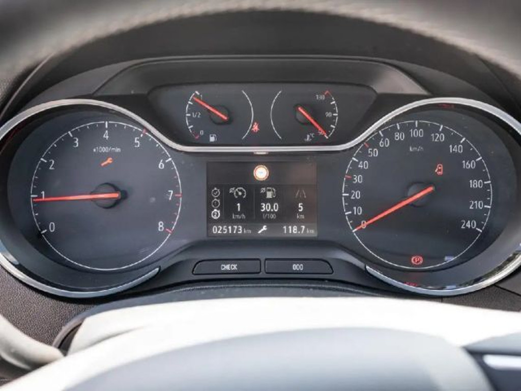 Opel Crossland X