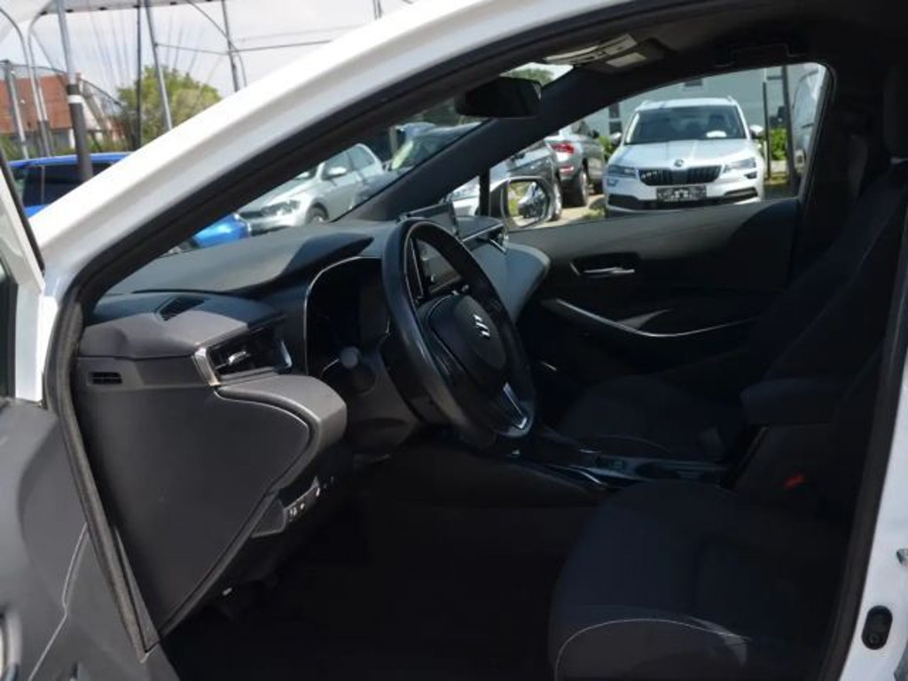 Suzuki Swace