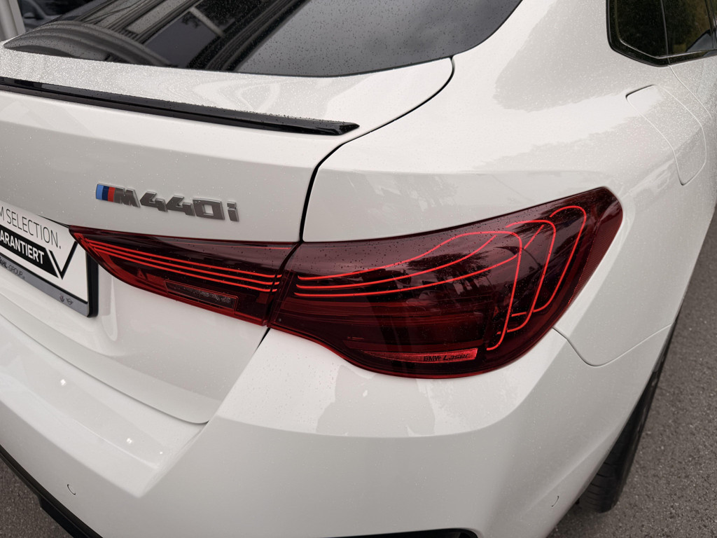 BMW M440