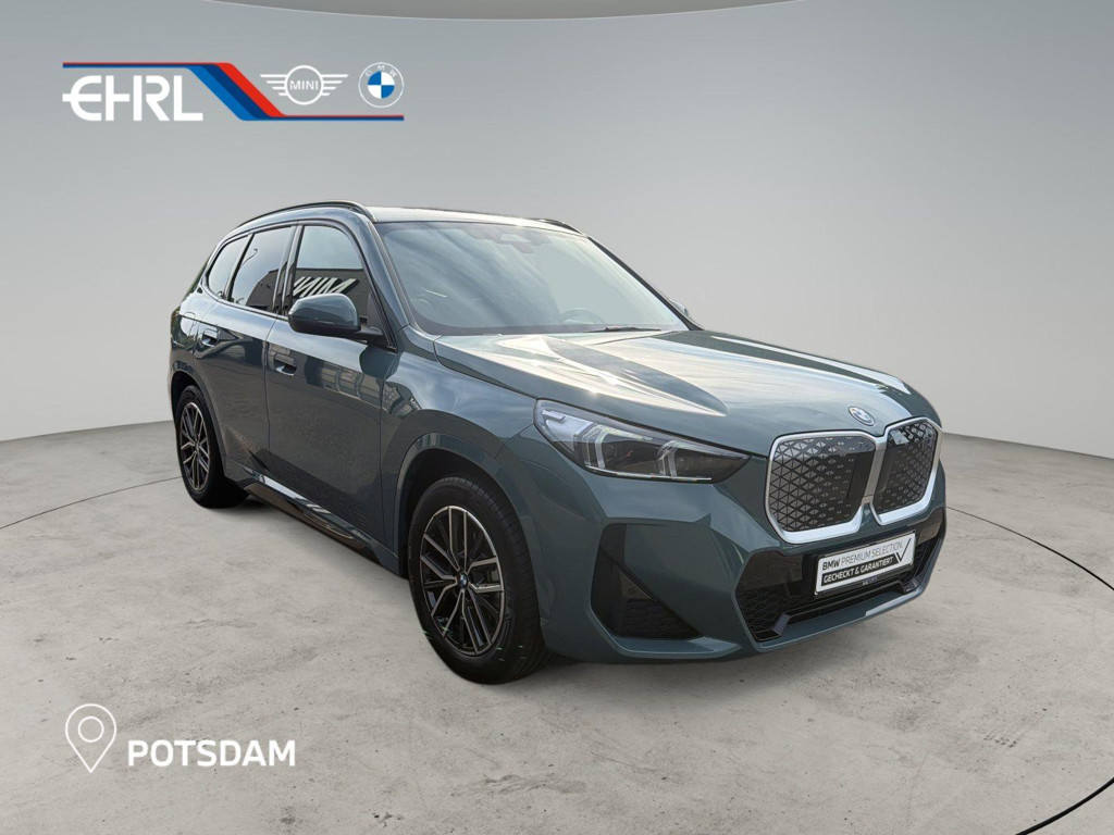 BMW iX1