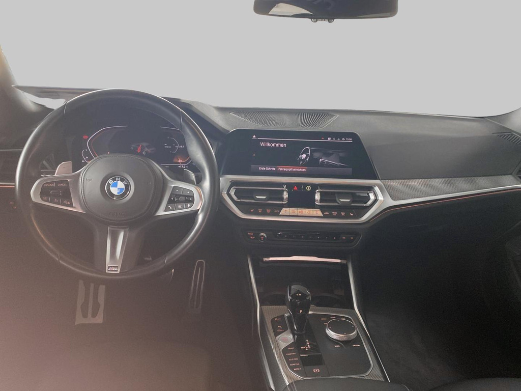 BMW 3 Serie 320 M-Sport xDrive Sedan 320i