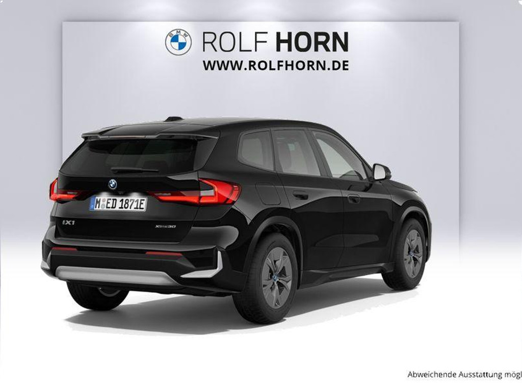 BMW iX1