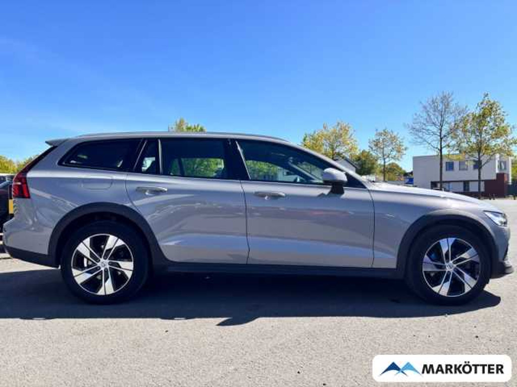 Volvo V60 Cross Country