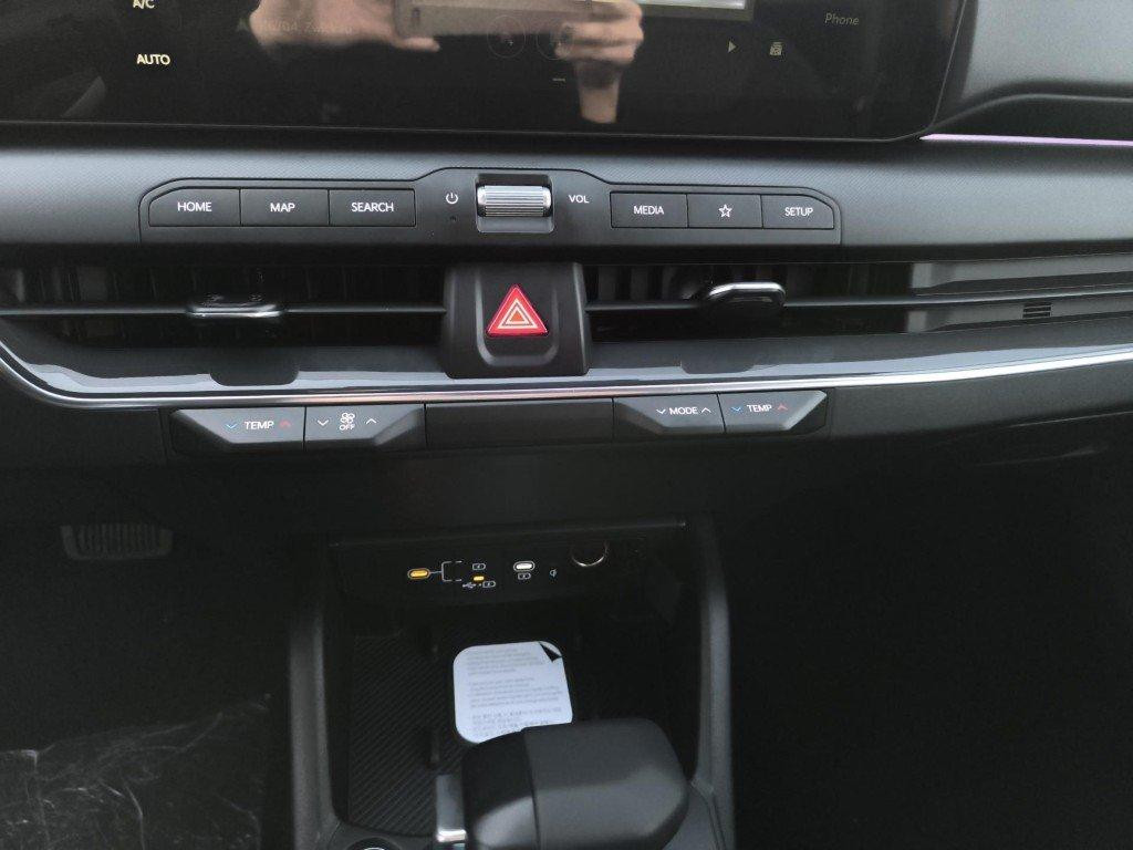 Kia K4