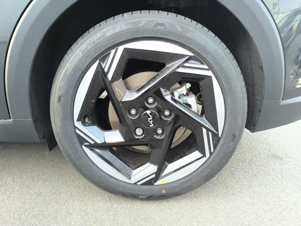 Kia K4