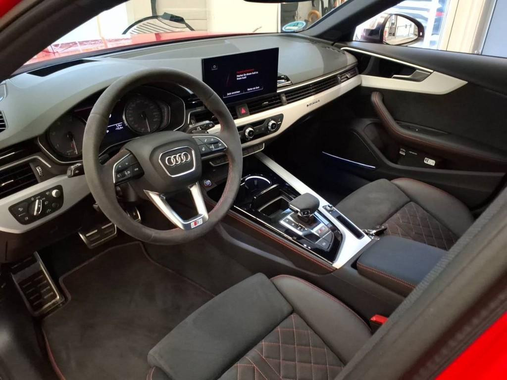 Audi S4