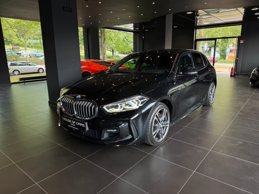 BMW 1 Serie 120 M-Sport xDrive Sedan 120d