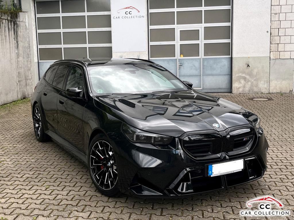 BMW M5 Touring |0,5 %|AHK|Pano|M Drivers|Schutzfolie