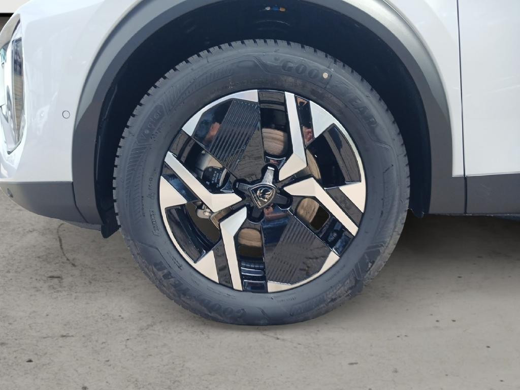 Peugeot e-2008