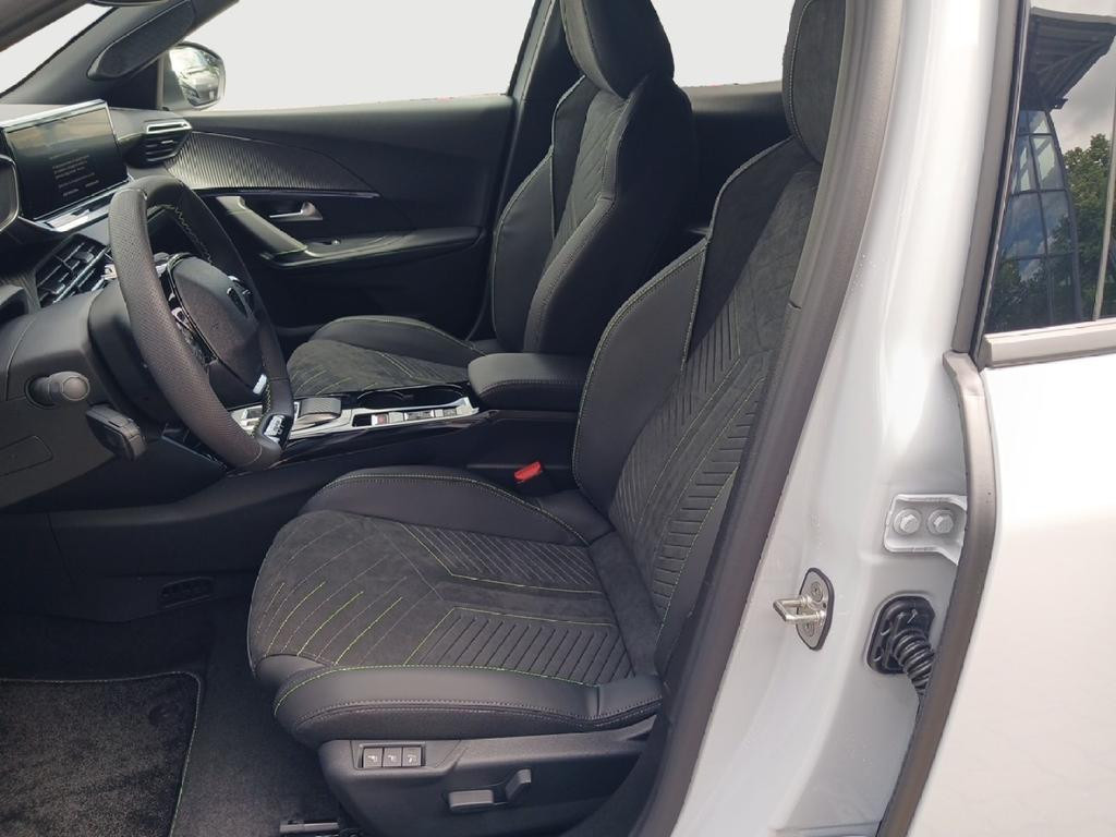 Peugeot e-2008