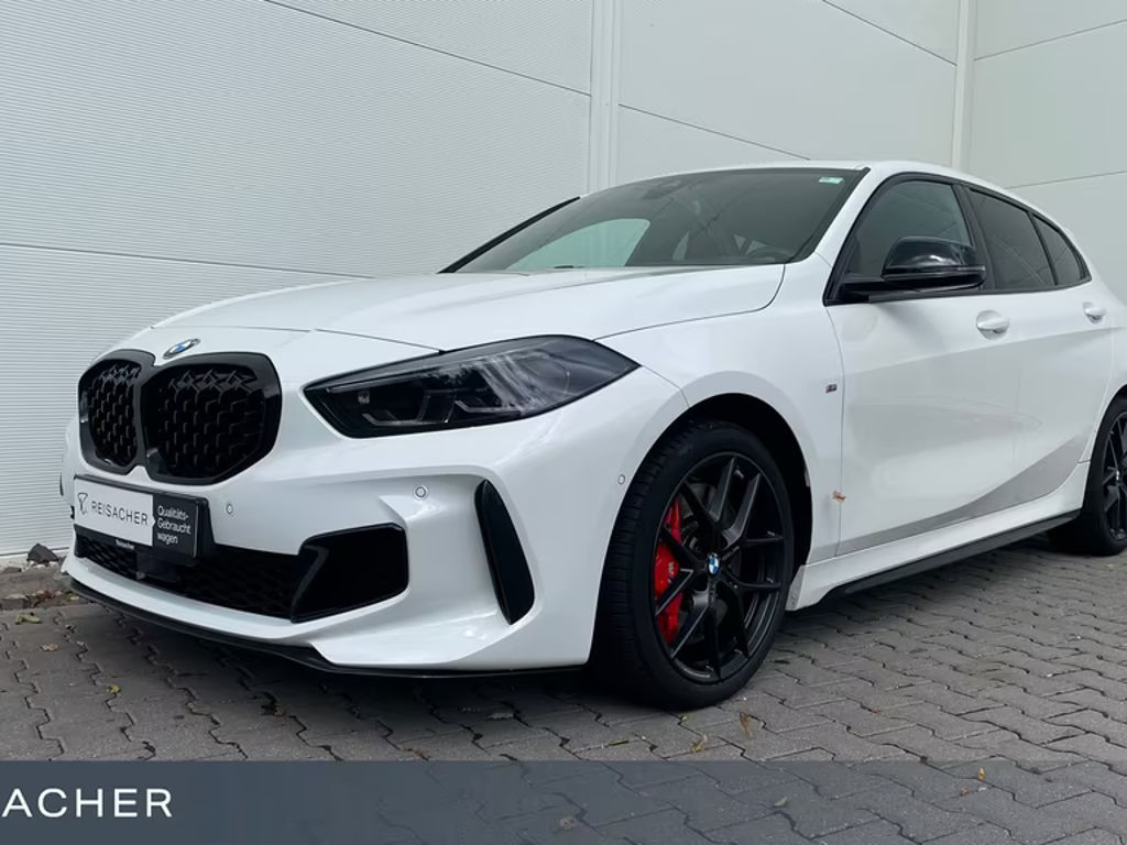 BMW 1 Serie 135 xDrive Sedan