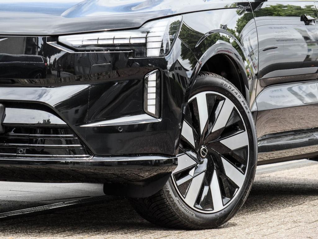 Volvo EX90