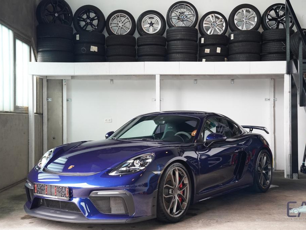 Porsche Cayman 718