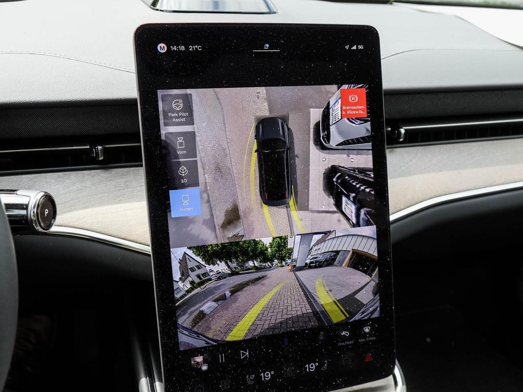 Volvo ES90