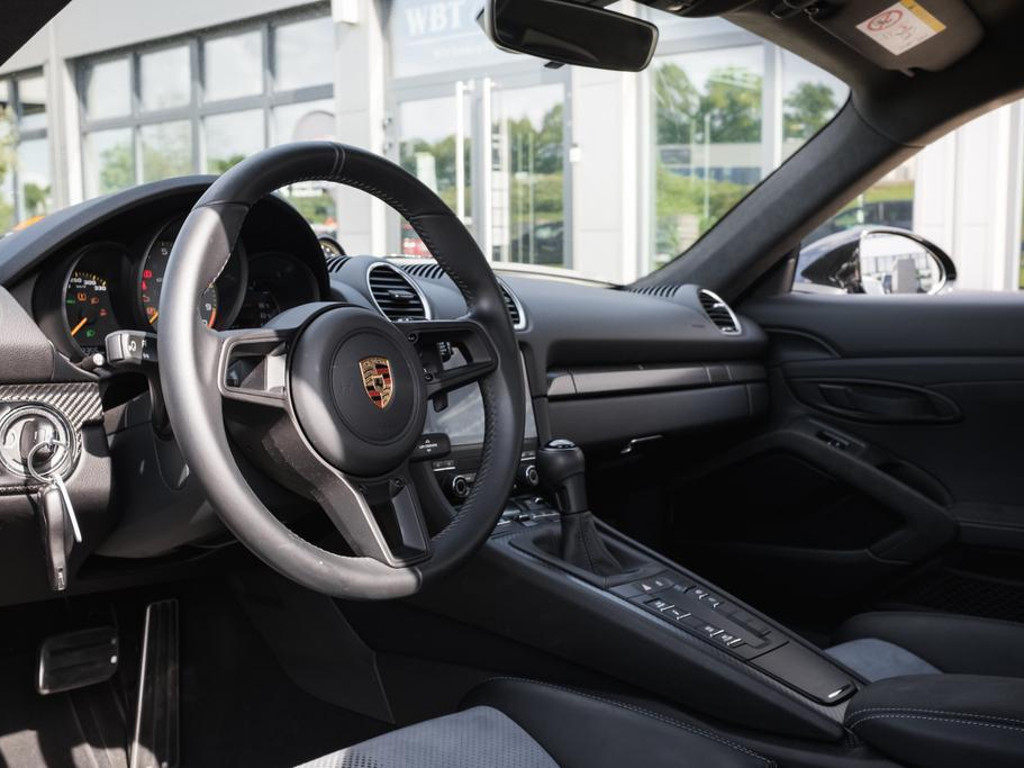 Porsche Cayman
