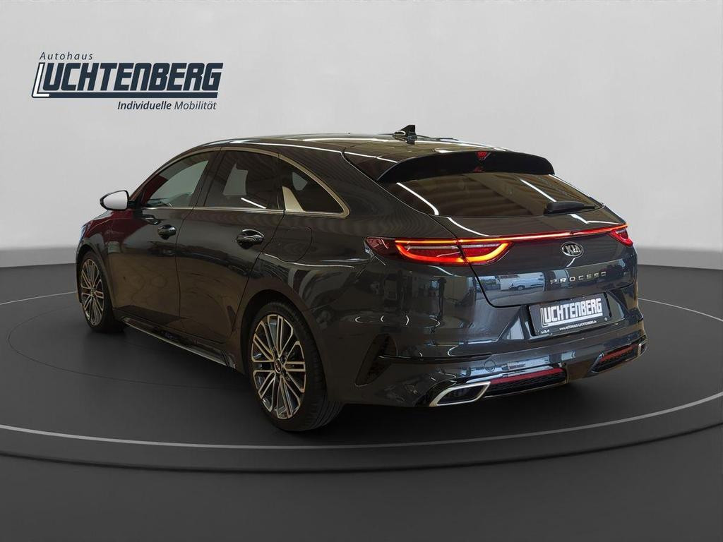 Kia ProCeed