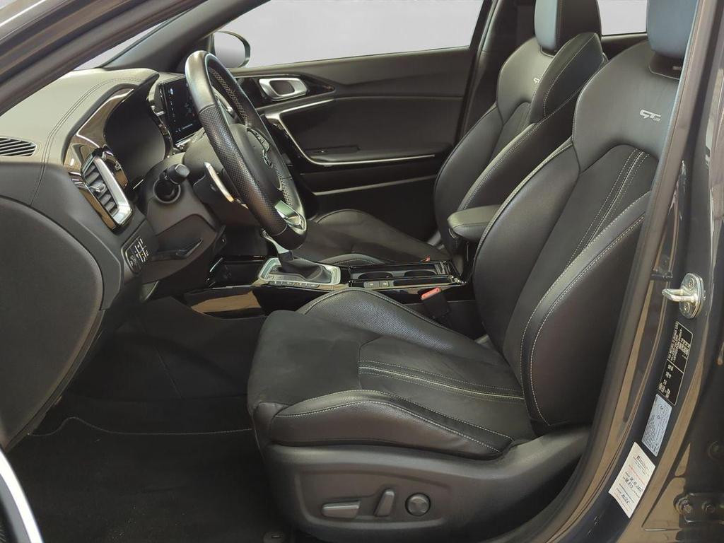 Kia ProCeed