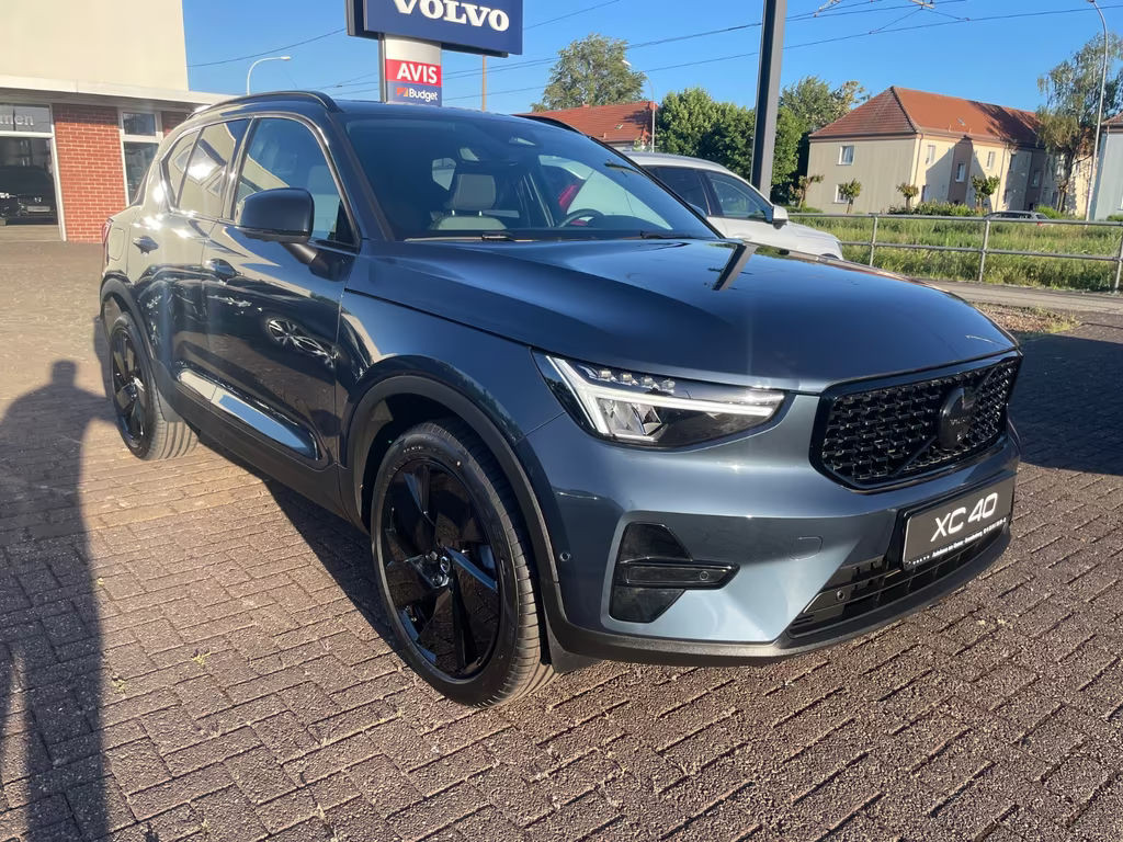 Volvo XC40 Plus