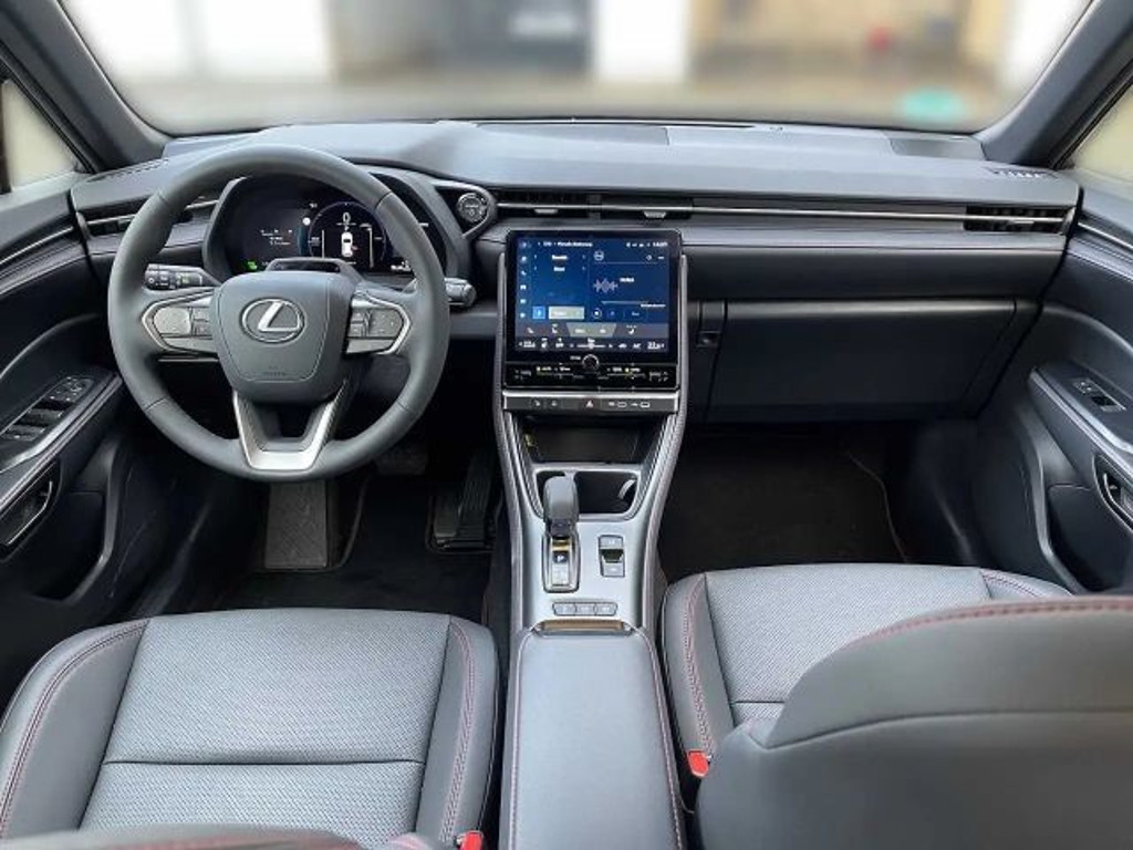 Lexus LBX
