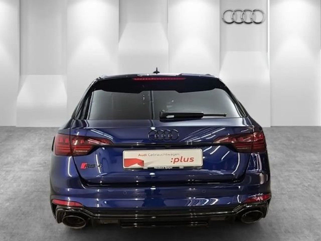 Audi RS4