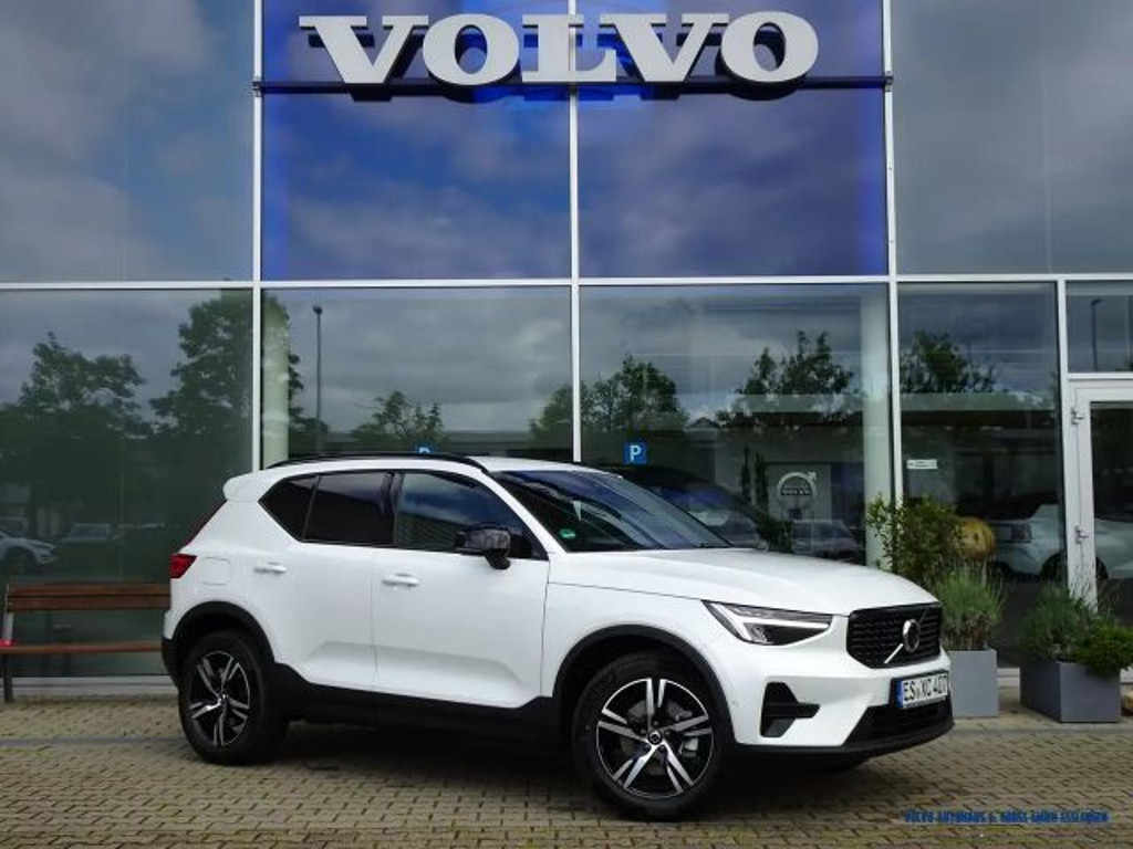 Volvo XC40 Geartronic Plus Dark