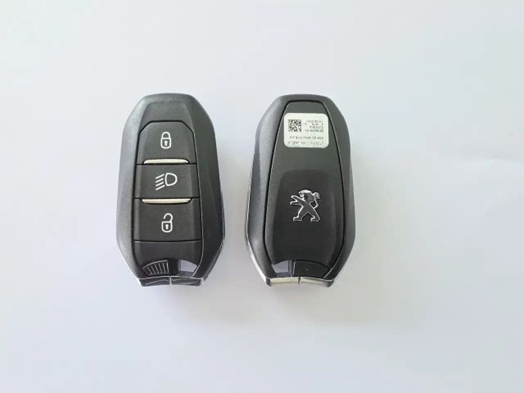 Peugeot e-2008