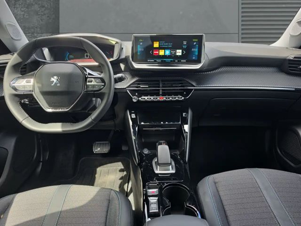 Peugeot e-2008