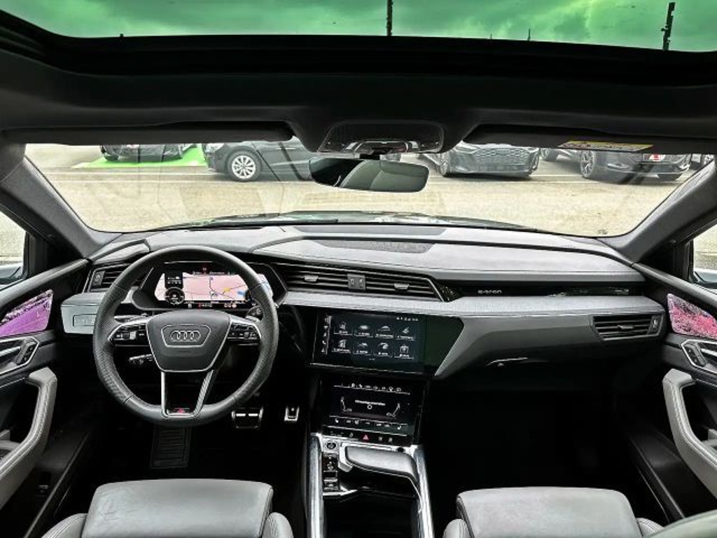 Audi Q8 e-tron