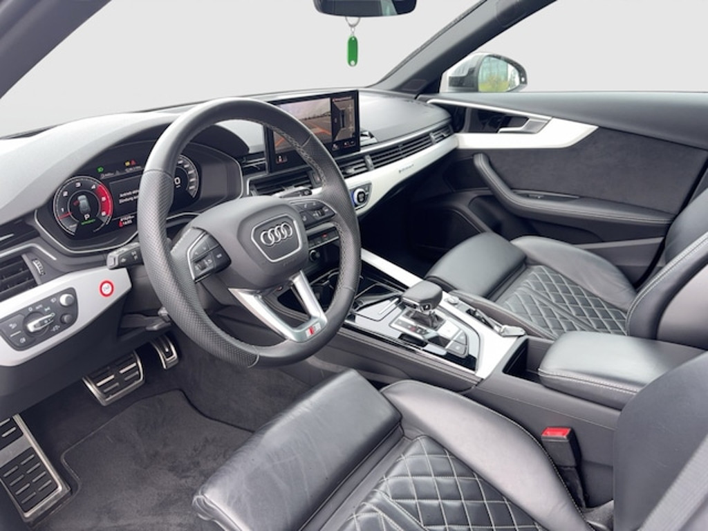 Audi S4