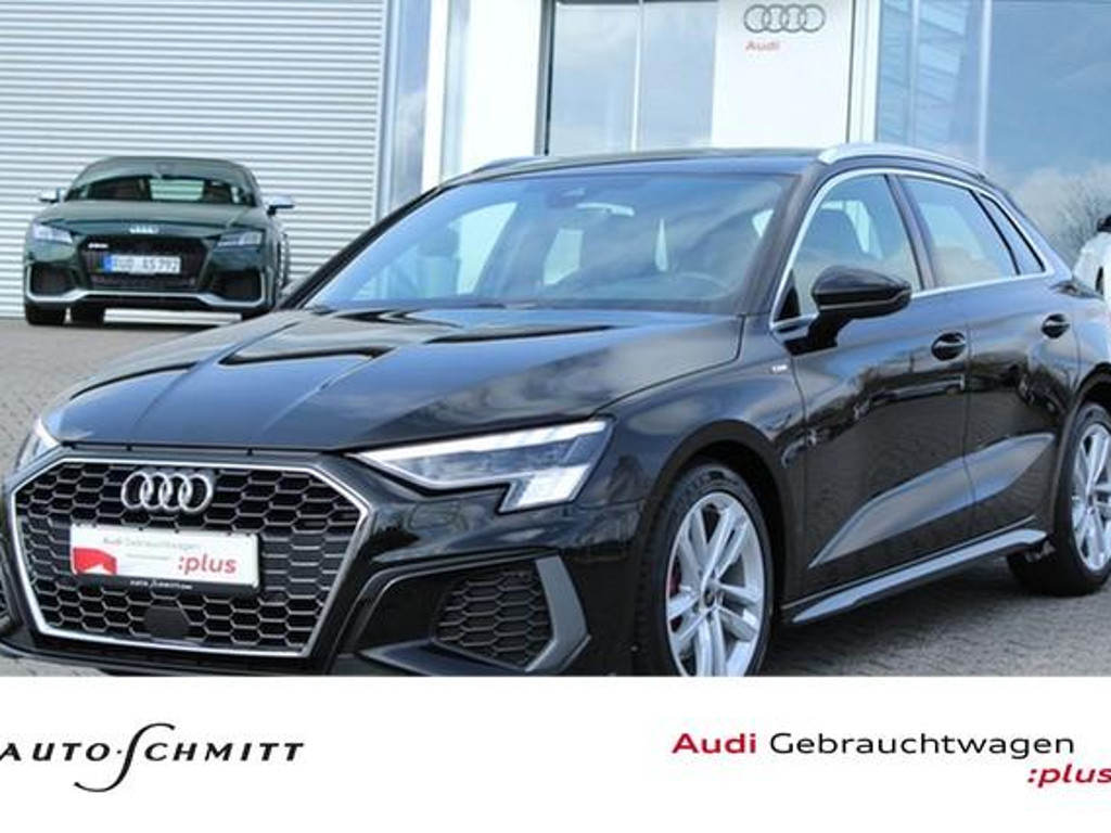 Audi A3 Sportback Sedan S-Line 35 TDI