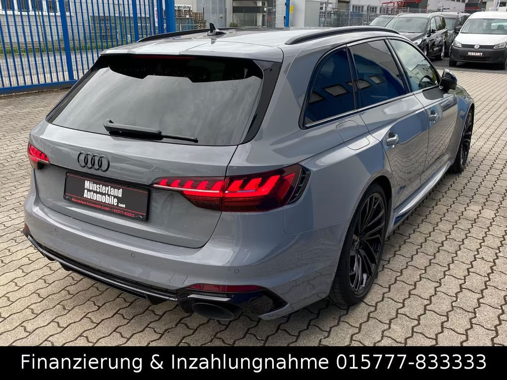 Audi RS4