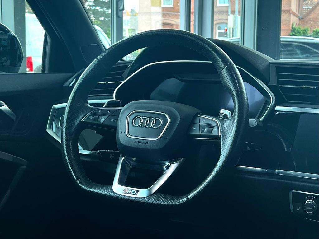 Audi RS Q3