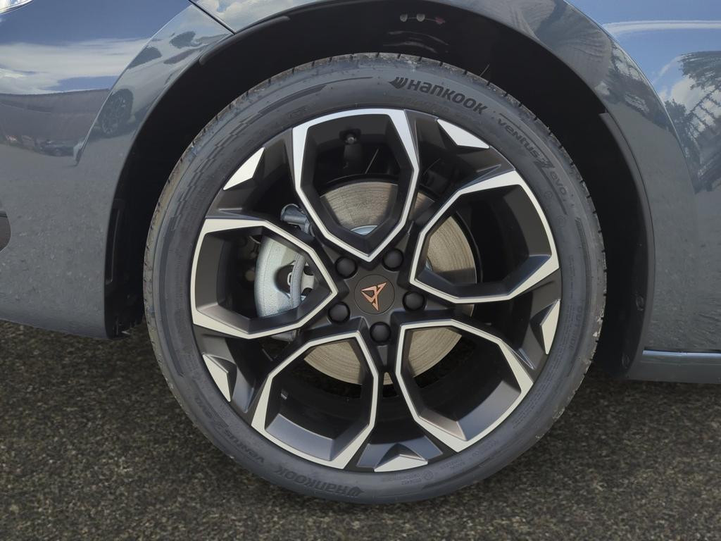 Cupra Leon ST 4Drive 2.0 TSI DSG