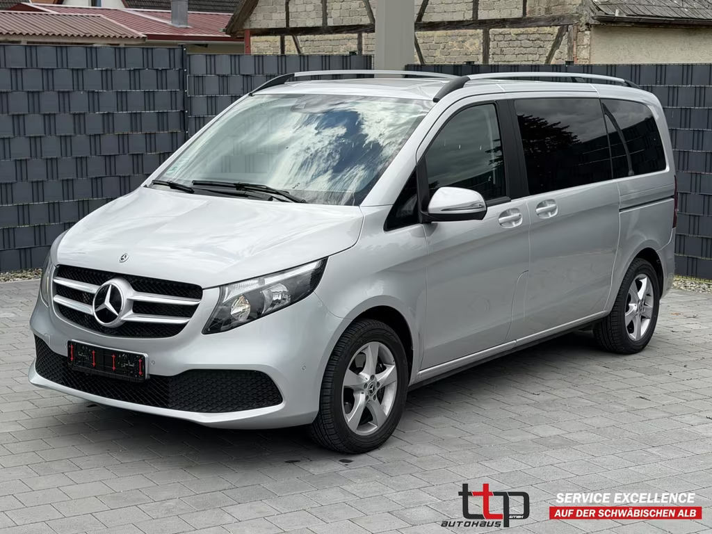 Mercedes-Benz V-Klasse V 220 4MATIC V 220 d