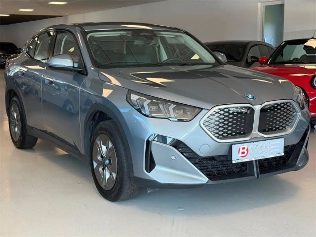 BMW iX2 eDrive20