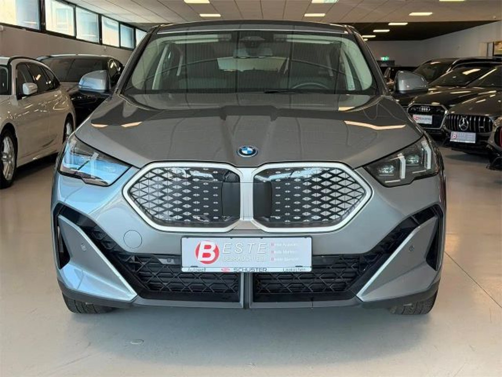 BMW iX2