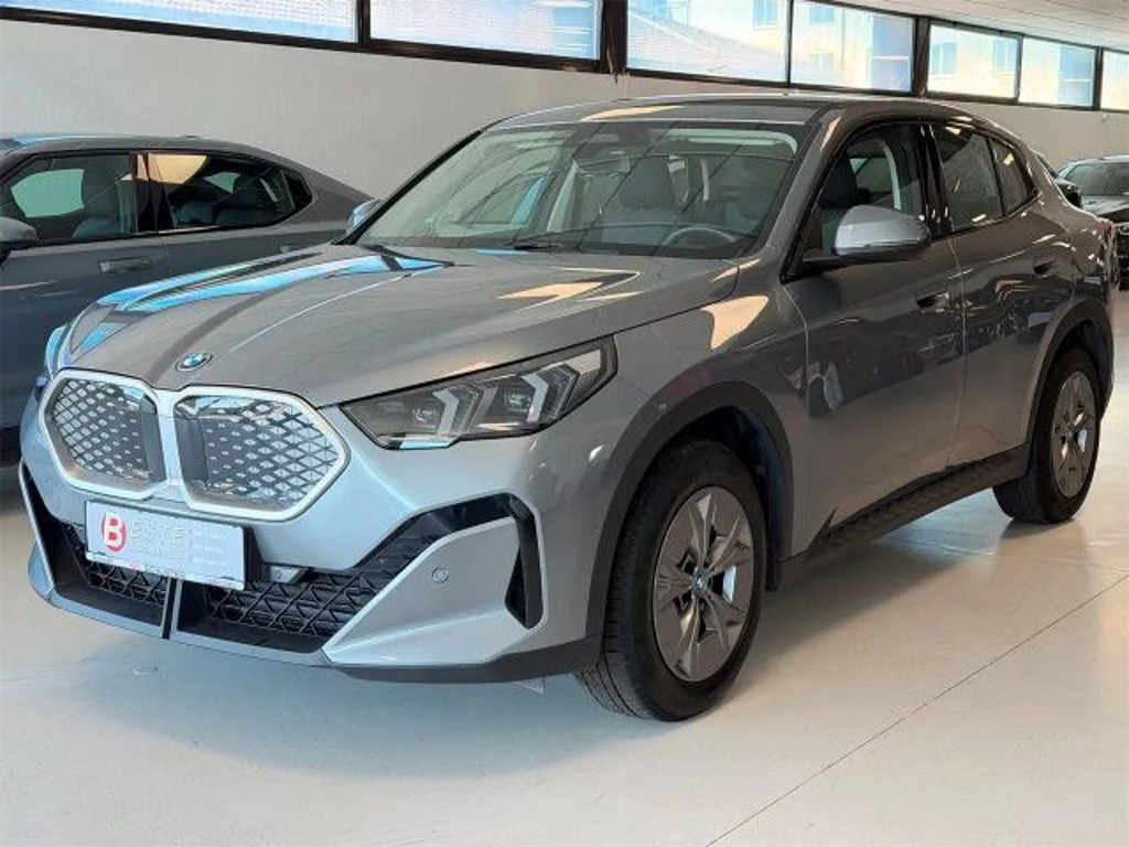 BMW iX2