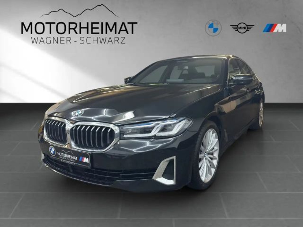 BMW 5 Serie 540 Luxury Line xDrive Sedan 540i