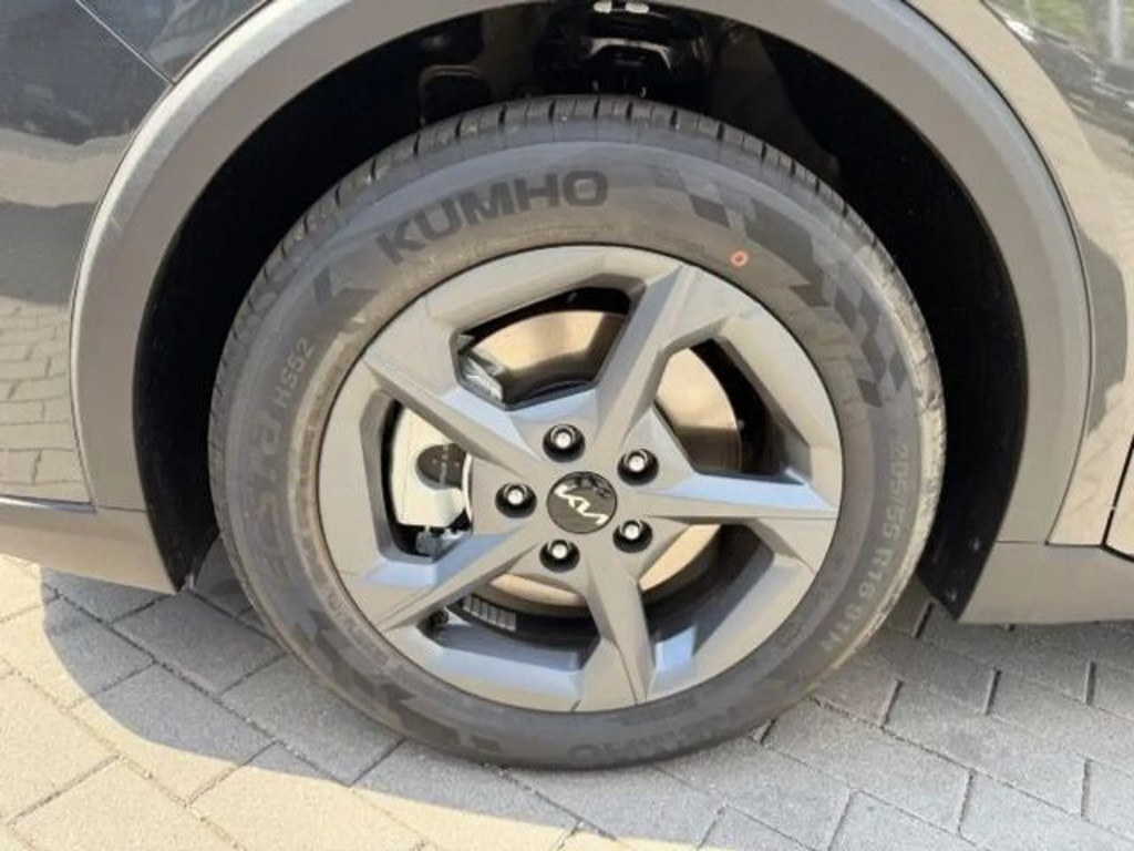 Kia K4