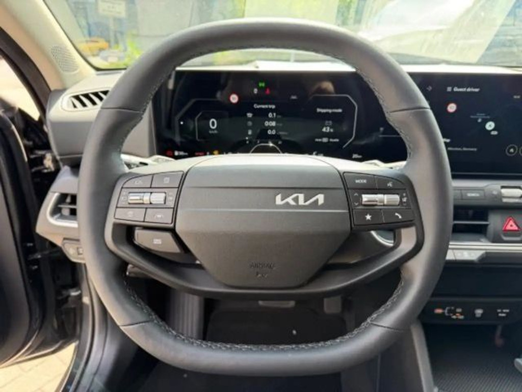 Kia K4
