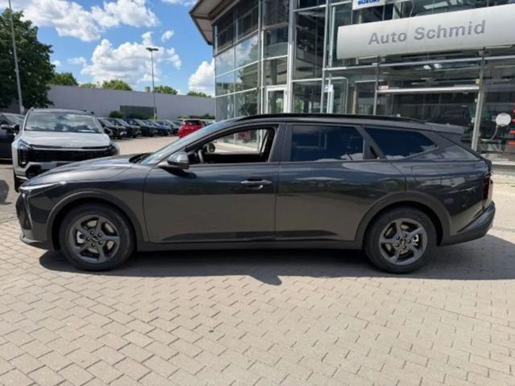 Kia K4