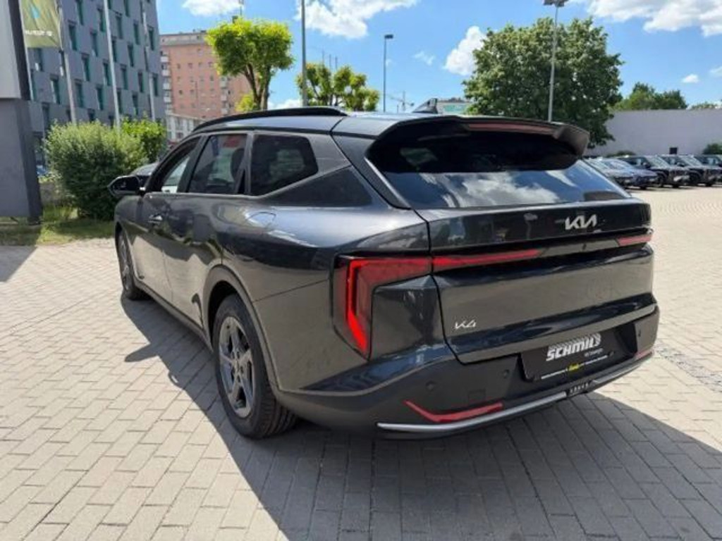 Kia K4