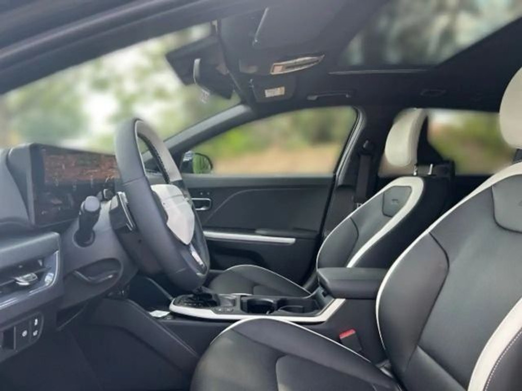 Kia K4