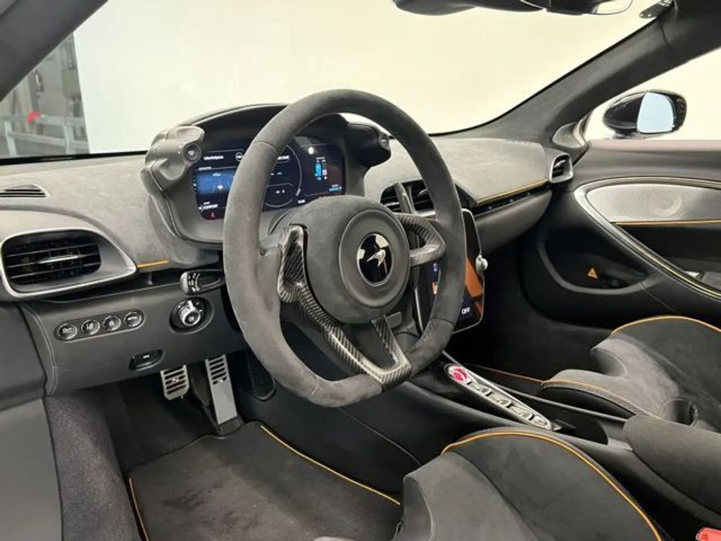 McLaren Artura