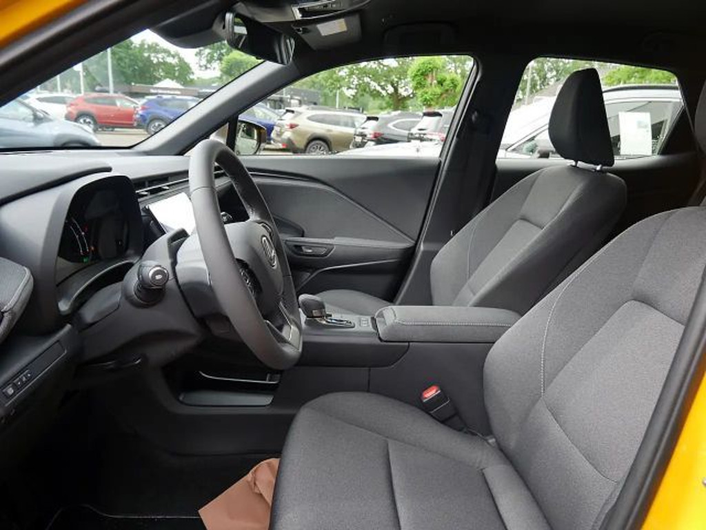 Lexus LBX