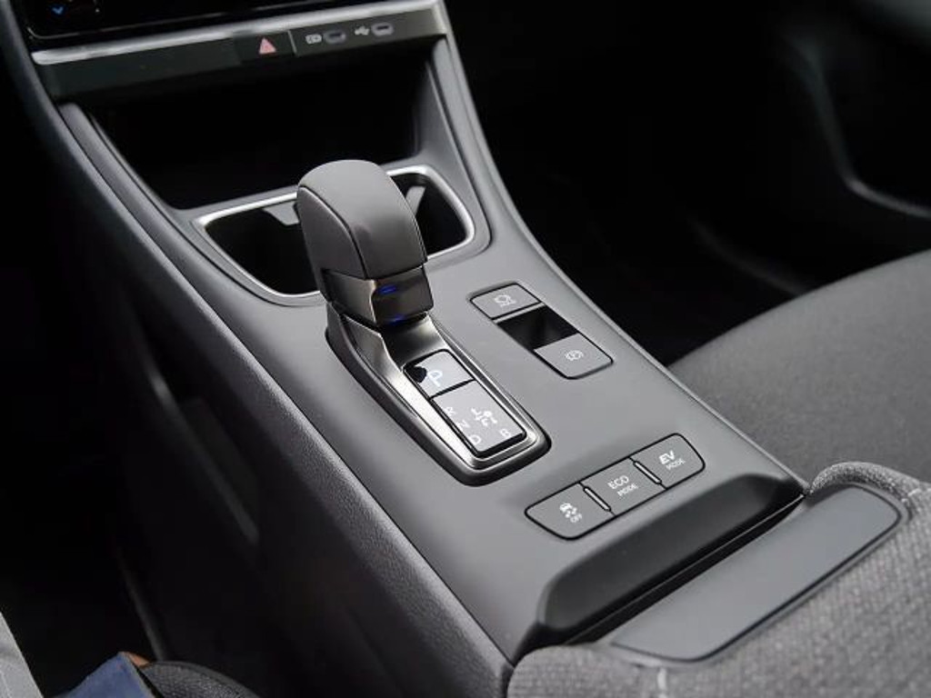 Lexus LBX