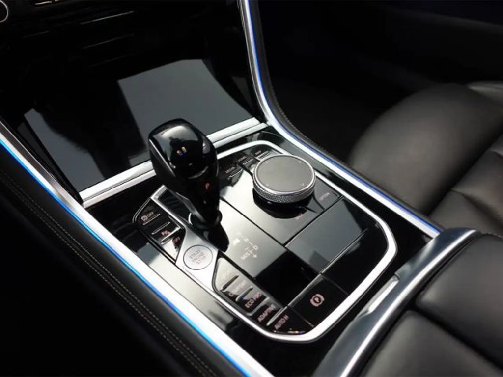 BMW M850