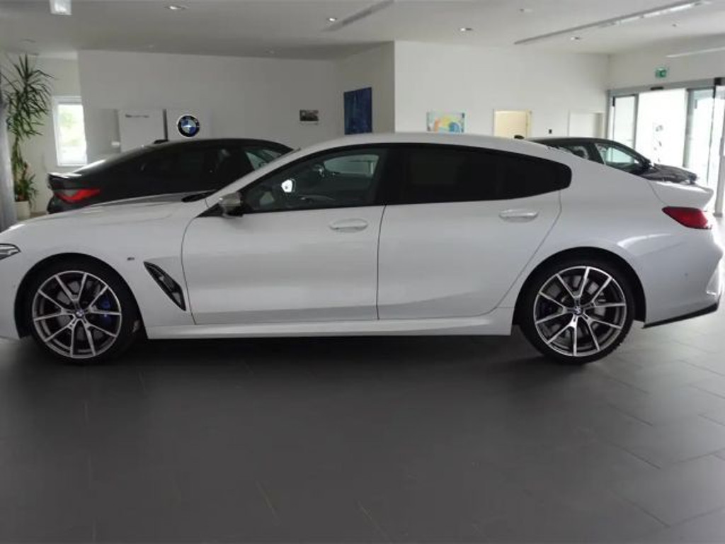 BMW M850