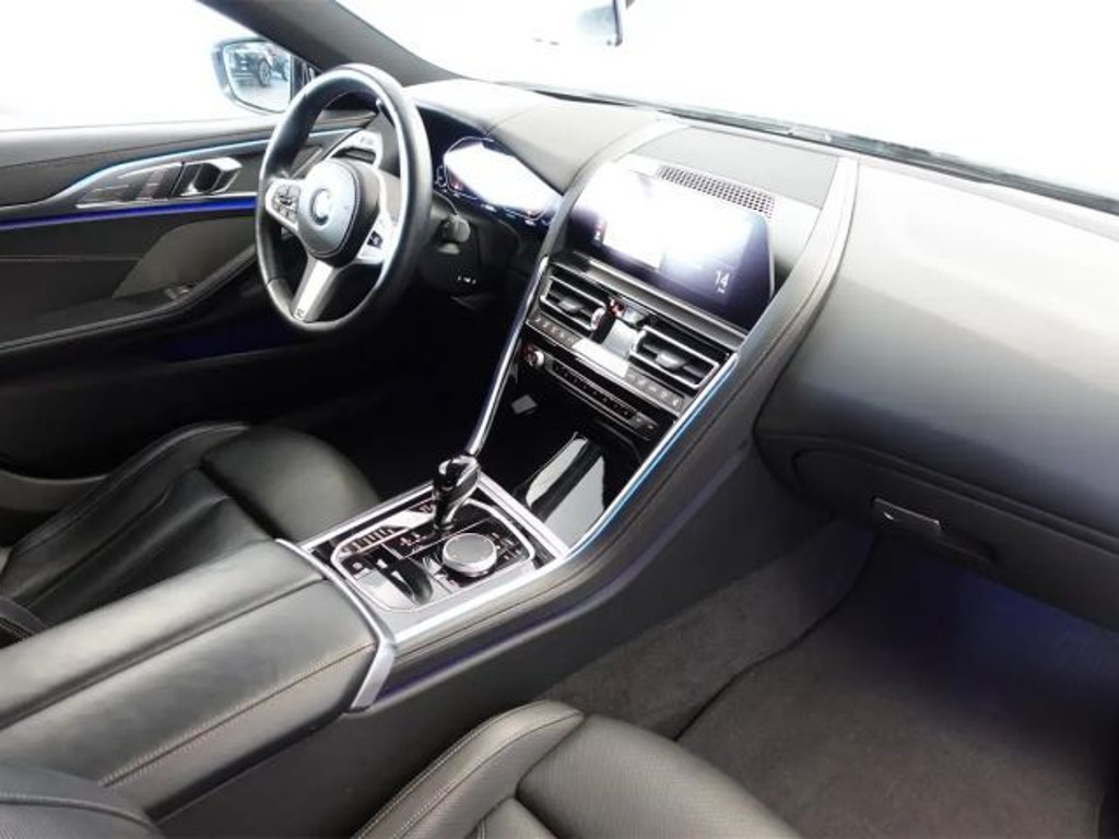 BMW M850
