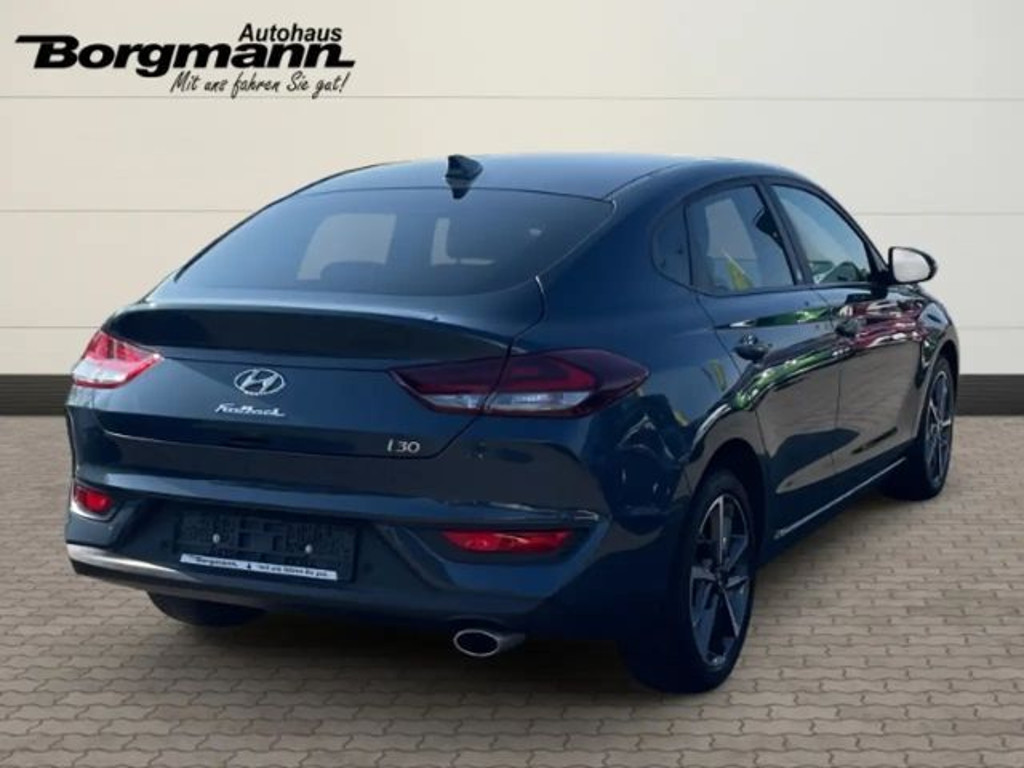 Hyundai i30 Fastback 1.5 LED - Navi - Apple CarPlay - Rückfahr